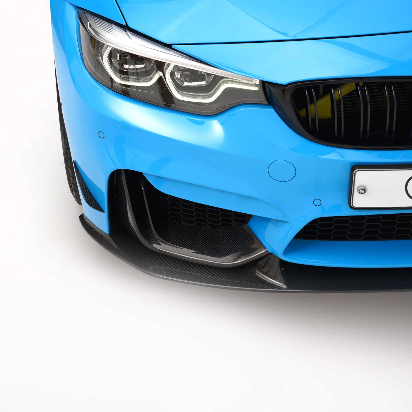 ADRO M3 F80 & M4 F82 F83 CARBON FIBER FRONT BUMPER AIR DUCT COVER