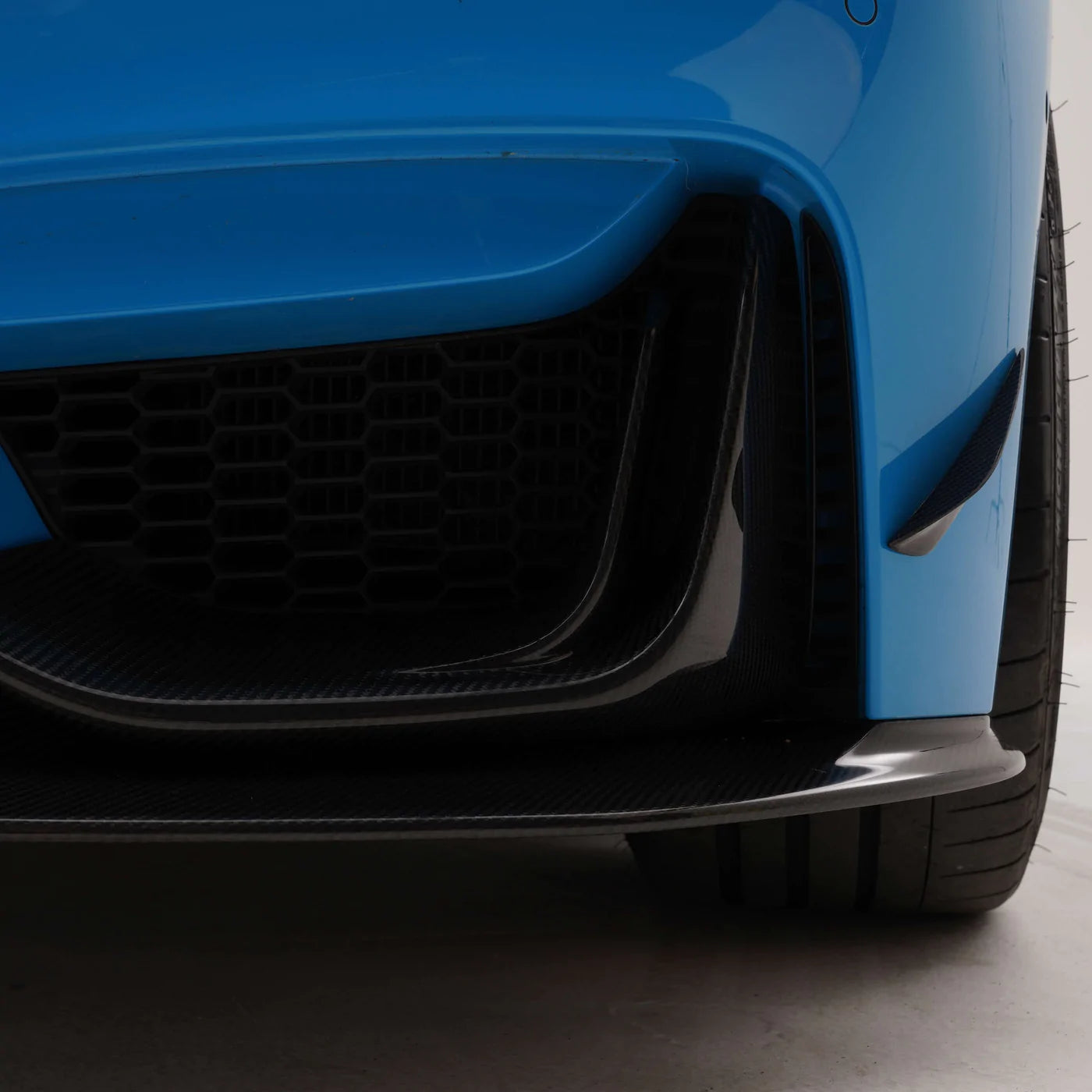 ADRO M3 F80 & M4 F82 F83 CARBON FIBER FRONT BUMPER AIR DUCT COVER